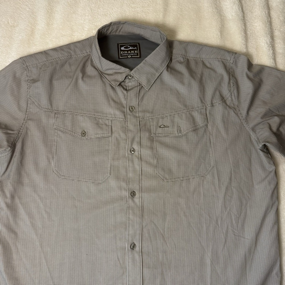 Drake Clothing Co Fishing Shirt Mens XL Gray Check Short Sleeve Button Front
